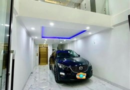 Ô tô đỗ cửa Ngày Đêm 42m2, 4,79 tỷ căn nhà Ngô Gia Tự, Thượng Thanh, Long Biên, Hà Nội