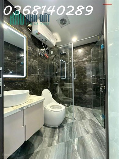 Ô tô đỗ cửa Ngày Đêm 42m2, 4,79 tỷ căn nhà Ngô Gia Tự, Thượng Thanh, Long Biên, Hà Nội