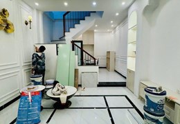 Bán nhà ngõ 109 Quan Nhân, 40m2, xây 4 tầng. Giá nhỉnh 6 tỷ