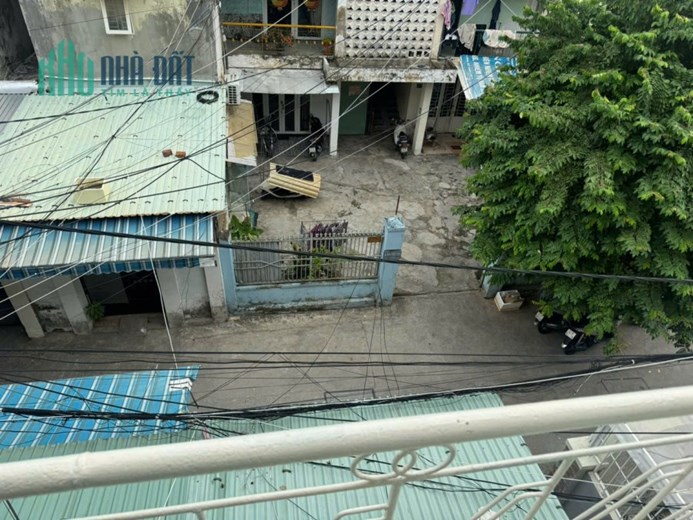 Bán căn hộ 43m.sát chợ hòa cường. 990 tr/căn