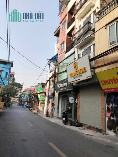 Bán gấp nhà MP Trần Cung, DT 47m2 x MT 4m, 5 tầng, khu vực kinh doanh sầm uất.