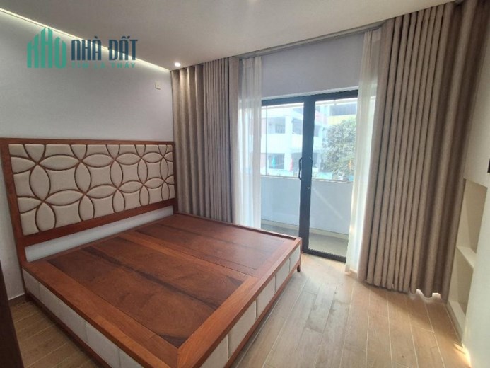 2 TẦNG MẶT PHỐ Nguyễn Trường Tộ 47m chỉ 13.5 tỷ - VỈA HÈ RỘNG, 2 THOÁNG 2 LỐI ĐI TRƯỚC SAU