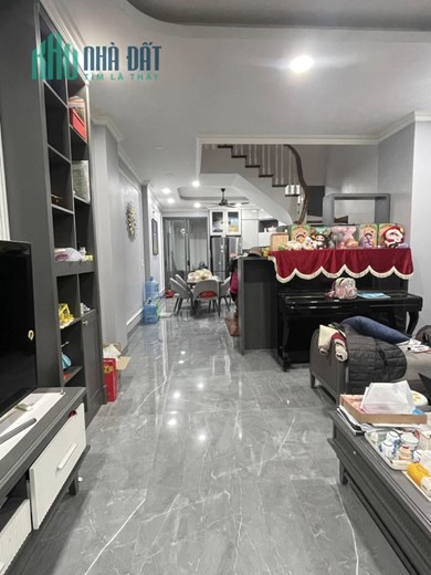 Bán nhà 6 tầng x 60m2, Ô tô đỗ cửa, đường Xuân Đỉnh, Hà Nội .