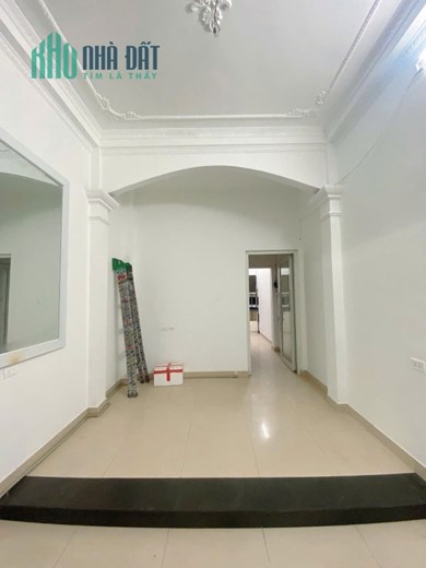 Quá đỉnh! 
Bán nhà LÁNG HẠ - THÀNH CÔNG, 33m2, 6 tỷ, Nhà đẹp, Ngõ thông, Dân xây chắc chắn