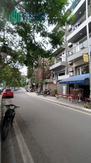 Bán nhà mặt ngõ 12 Phố Đào Tấn. DT 105m² x 5T, mặt tiền 6,5m lô góc, giá 3x tỷ.