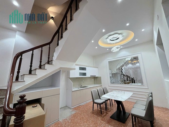 NHÀ ĐẸP  Đường LÁng - Vũ Ngọc Phan xây mới 7 tầng Thang Máy, Kinh doanh, Gara Oto, SĐCC
