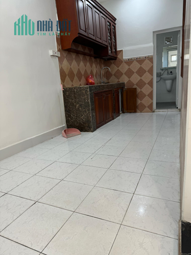 bán nhà tập thể tầng 5 thông tầng 6 thanh nhàn, hà nội