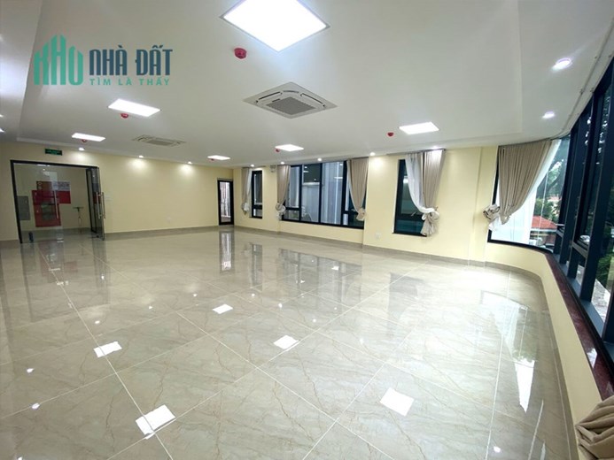 Bán Tòa Văn Phòng 9 Tầng Mặt Phố Tô Vĩnh Diện. Đang Cho Thuê 140tr/th. DT 115m2. Giá 57 TỶ