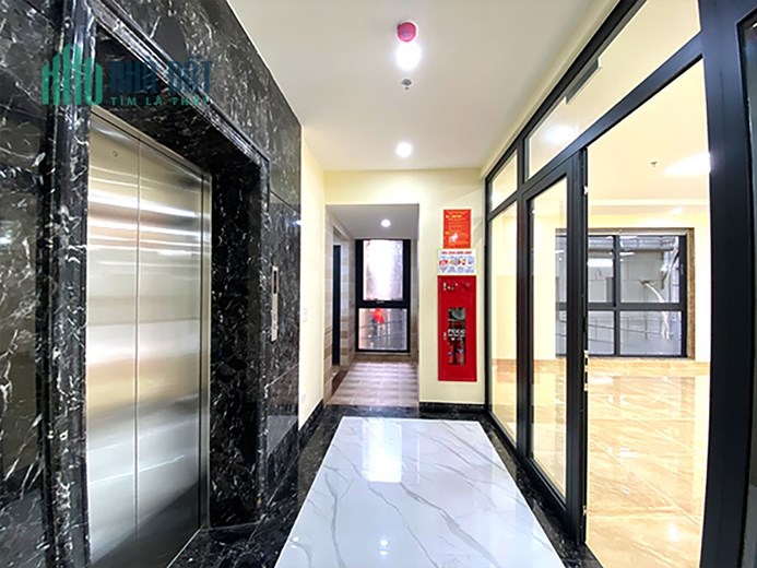 Bán Tòa Văn Phòng 9 Tầng Xây Mới Mặt Phố Trung Liệt, Vị Trí Lô Góc, DT 267m2. Giá 135 TỶ