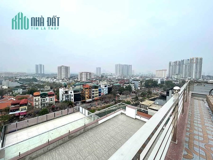 Cho Thuê Tòa Văn Phòng 10 Tầng Mặt Phố Vũ Tông Phan.Vị Trí Đắc Địa.DT 241m2.MT 10.5m. Giá 300tr/th