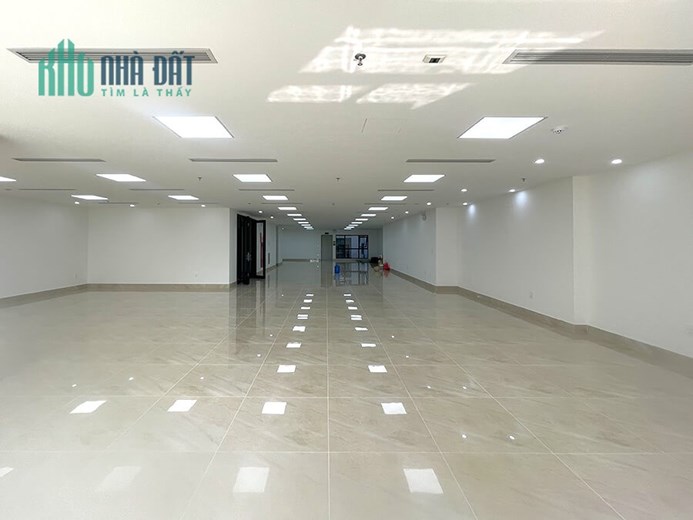 Bán Tòa Văn Phòng 10 Tầng Mặt Hồ Ba Mẫu,Đang cho thuê 500tr/th. DT 390m2. MT 14m. Giá 250 TỶ