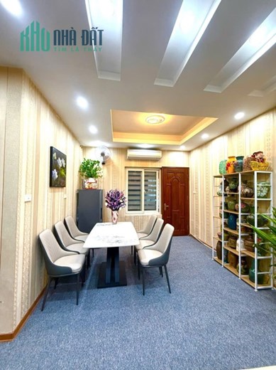Bán căn hộ chung cư phố Thành Thái kđt Dịch Vọng 2 ngủ, 1 khách, 1wc
