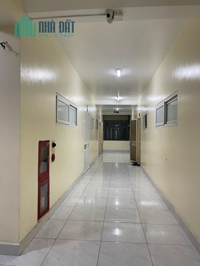 Bán căn hộ chung cư phố Thành Thái kđt Dịch Vọng 2 ngủ, 1 khách, 1wc
