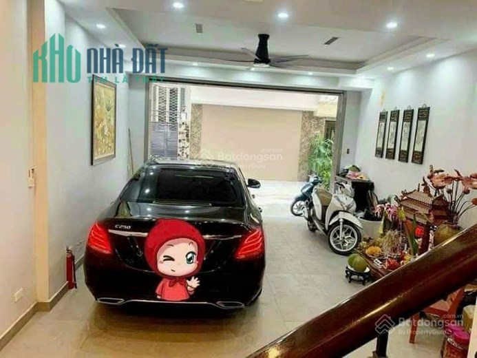 Phần mềm cung cấp nhiều tính năng hữu ích như tự động tạo tài khoản, quản lý tin, đăng tin chuẩn SEO