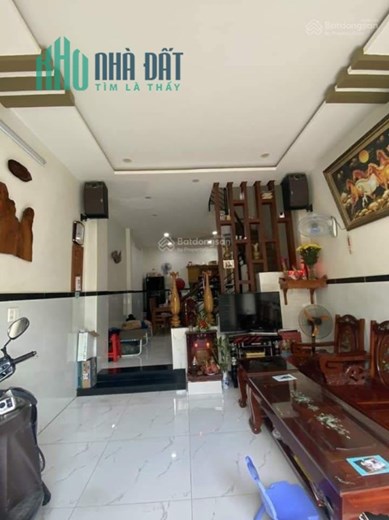 Phần mềm cung cấp nhiều tính năng hữu ích như tự động tạo tài khoản, quản lý tin, đăng tin chuẩn SEO