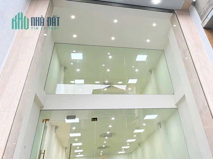 Cho Thuê Tòa Văn Phòng 8 Tầng Mặt Phố Tô Vĩnh Diện. DT 120m2. MT 6m. Giá 140tr/th