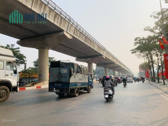 Bán đất Hồ Tùng Mậu - lô đất rẻ nhất khu vực - 62m2 có nhà cấp 4 phù hợp xây CCMN 8 tầng
