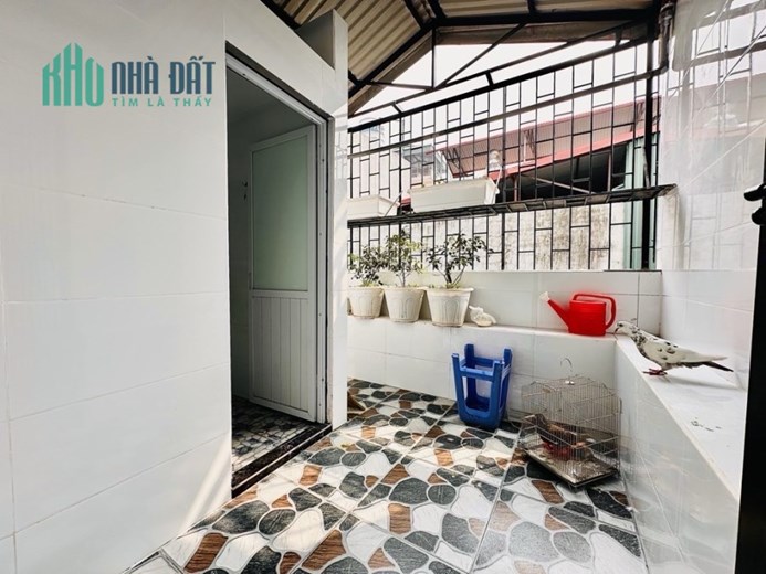 Rất sốc! 
Phân khúc 5 tỷ, Căn nhà đẹp nhất Đống Đa, Thanh Xuân, 27m2, 4 tầng, không thể đẹp hơn!