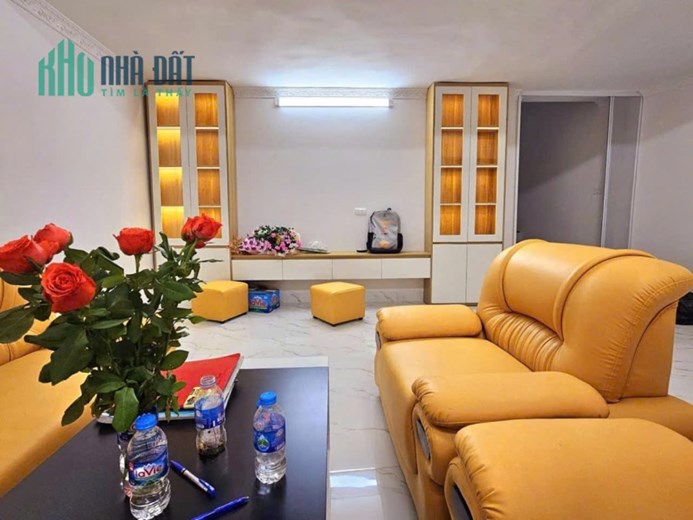 Bán nhhà CỰ LỘC, 35m, 5 tỷ tám, Đẹp, Sang, Thoáng, Sáng, Sát Royal - Em Khang Độc Quyền Bán
