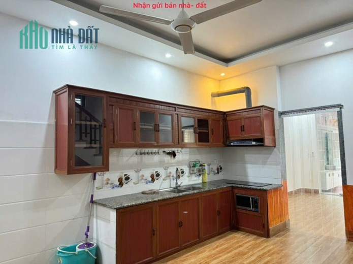 Bán nhà 3 tầng KDT Chi Đông, Mê Linh, HN. Nhà mới, tặng full nội thất, chỉ việc dọn đồ về ở ngay.