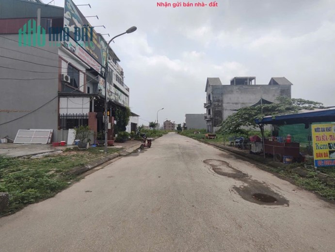 Bán nhà 3 tầng KDT Chi Đông, Mê Linh, HN. Nhà mới, tặng full nội thất, chỉ việc dọn đồ về ở ngay.