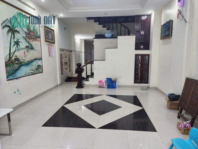Bán nhà 3 tầng đường Hoàng Thúc Trâm,gần tiểu la,hải châu. giá 7.9 tỷ.