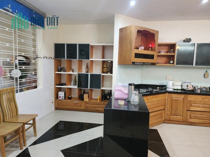 Bán nhà 3 tầng đường Hoàng Thúc Trâm,gần tiểu la,hải châu. giá 7.9 tỷ.