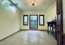 10 tỷ có nhà PHỐ ĐẸP đường Hai Bà Trưng - 5 tầng 46m – LÔ GÓC 2 THOÁNG, MẶT TIỀN RỘNG