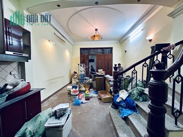 10 tỷ có nhà PHỐ ĐẸP đường Hai Bà Trưng - 5 tầng 46m – LÔ GÓC 2 THOÁNG, MẶT TIỀN RỘNG