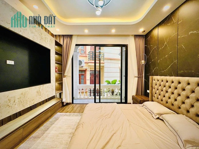 SIÊU PHẨM Mặt Phố Nguyễn Cảnh Dị Vỉa Hè Rộng - Buôn Bán Sầm Uất - Lô Góc - 2 Mặt Ô Tô Tránh