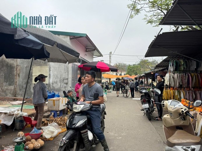 Bán đất mặt chợ, tổ 2, trung tâm, TT Chi Đông, Mê Linh. Đường oto tránh, kinh doanh sầm uất.