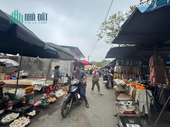 Bán đất mặt chợ, tổ 2, trung tâm, TT Chi Đông, Mê Linh. Đường oto tránh, kinh doanh sầm uất.