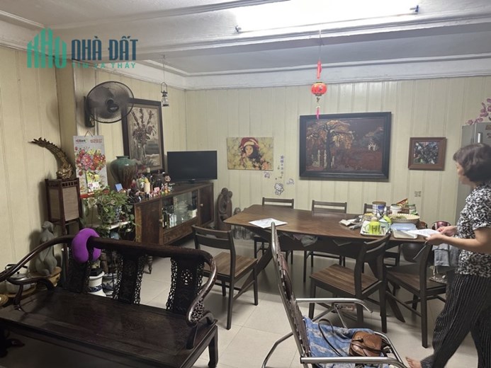 NHÀ RỘNG GIÁ RẺ PHỐ VIP – 3 tầng Lý Nam Đế 67m chỉ 14.8 tỷ - NGÕ NÔNG, AN NINH TỐT