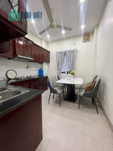 Nhà Phố 8/3 - 1 Nhà Ra Phố - Ô Tô Vào Nhà - Kinh Doanh - Khu Vực Sầm Uất Đông Cư Dân