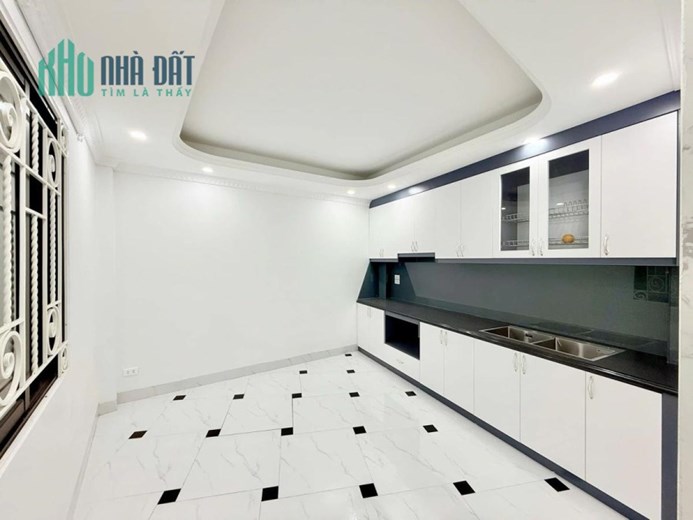 Kinh Doanh Sầm Uất Trung Tâm Hai Bà Trưng - Mặt Phố Lớn - 6 Tầng Thang Máy