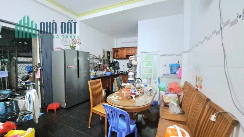 Bán nhà mặt phố Linh Xuân, Thủ Đức, 120m², 7.7 tỷ, 6PN, 5WC