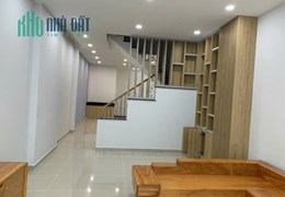 Bán nhà 84m2, 5PN, 4WC, Linh Trung, Thủ Đức, 8.2 tỷ, sổ hồng