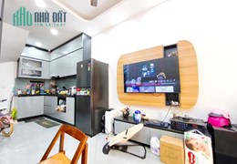 Chính Chủ Nhờ Bán Hộ Nhà Hoàng Mai - Full Nội Thất - 50m Ra Hồ Đền Lừ