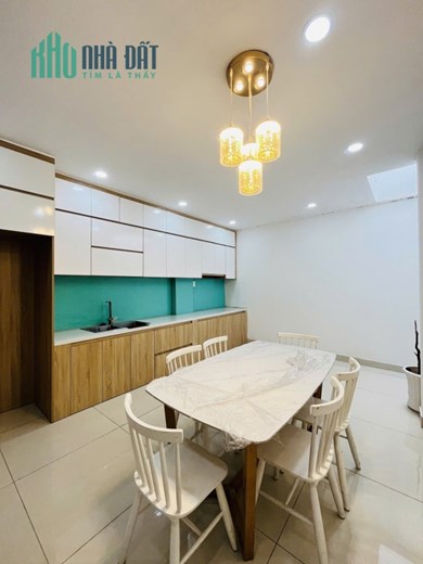 GẤP BÁN NHÀ CẠNH TUYẾN METRO TRƯỜNG THỌ, chỉnh nhỉnh 6 tỷ - đầu tư - ở đều được
