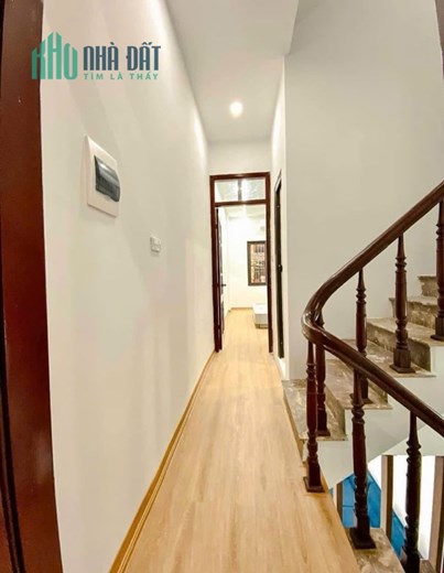 NHÀ ĐẸP HÀO NAM THOÁNG - GẦN ĐƯỜNG LỚN - MẶT TIỀN 4m - 6 Tỷ 9