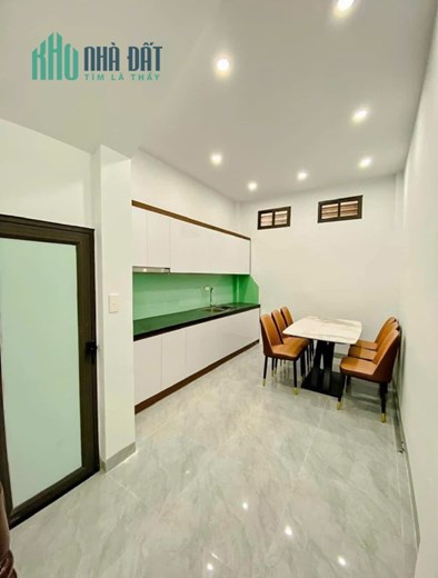 NHÀ ĐẸP HÀO NAM THOÁNG - GẦN ĐƯỜNG LỚN - MẶT TIỀN 4m - 6 Tỷ 9