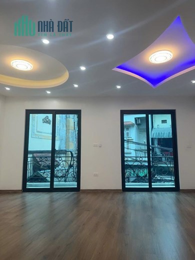 Siêu Phẩm Hai Bà Trưng 43m - Ô Tô Vào Nhà, Ngõ Thông Các Ngả - Giá Cực Hợp Lý