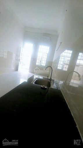 cho thuê CH mini 35m2 đường 22, p. Linh Đông.có gác lửng cao, Máy lạnh, tầng trệt, ở ngay.