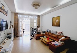 Bán nhà 100m2, 3 tầng, 3PN, 4WC, Q.9, Thủ Đức, 7.5 tỷ, sổ hồng