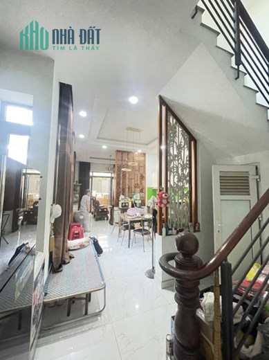 Bán nhà mặt phố Trường Thọ, Thủ Đức, 100m², 10.9 tỷ, 3 tầng