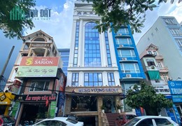 Cho Thuê Tòa Văn Phòng 9 Tầng MP Nguyễn Khang.Vị trí đắc địa. DT 160m2.MT 9m. Giá 300tr/th