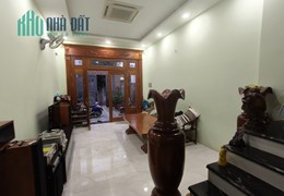 Bán nhà mặt phố Hiệp Bình Chánh, Thủ Đức, 92m2, 7.9 tỷ, 3 tầng
```