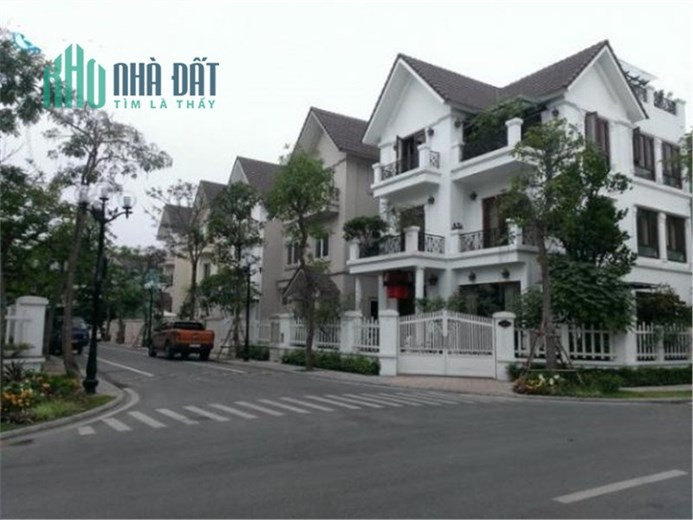 chuyển nhượng đất DT 105m2,MT 9m vỉa hè đường 20m khu đô thị Trung Văn đường Tố Hữu -Lê Văn Lương