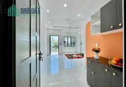 Bán nhà mặt phố Đỗ Xuân Hợp, P. Phước Long B, Q.9, 70m², 8.4 tỷ, 4 tầng, 7PN, 7WC.