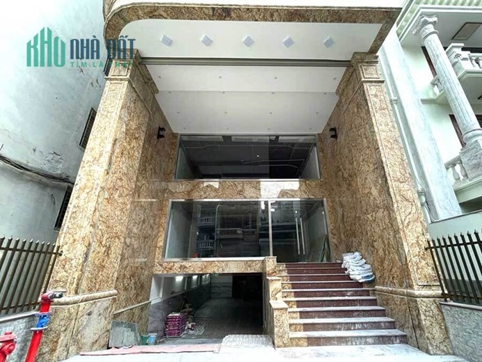 Cho Thuê Tòa Văn Phòng 9 Tầng Xây Mới MP Trung Liệt, Vị Trí Lô Góc,DT 267m2. Giá 290 Tr/th